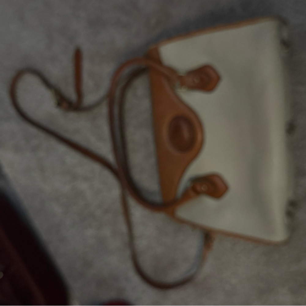 Elegant Tan and Cream Women's Handbag